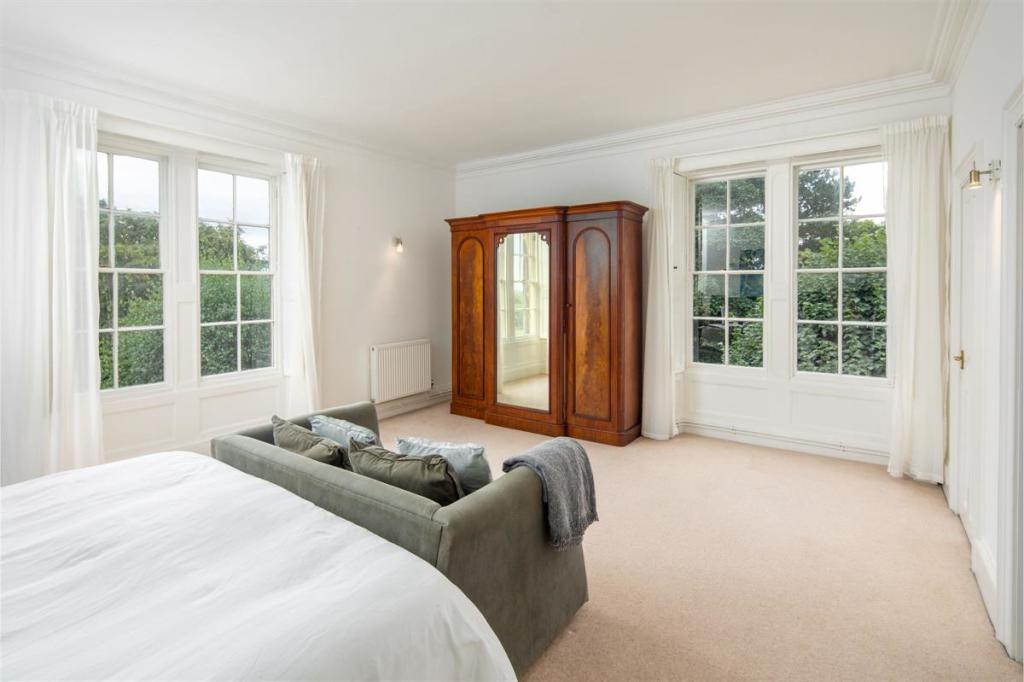 4 bedroom detached house for sale in Estate House, Huddersfield Road