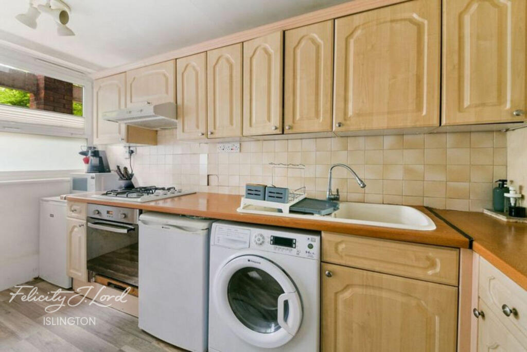 Main image of property: Cedar Court, Essex Road, Islington, N1