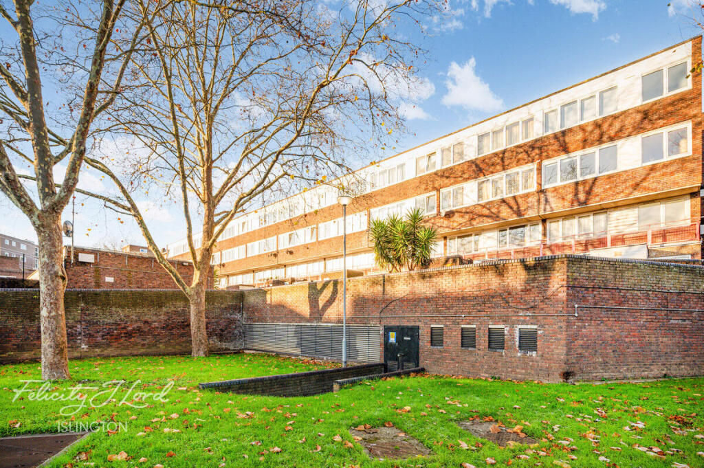 Main image of property: Upper Hawkwell Walk, London N1