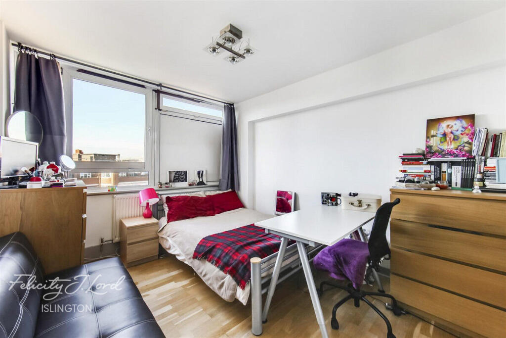 Main image of property: New North Road, London N1