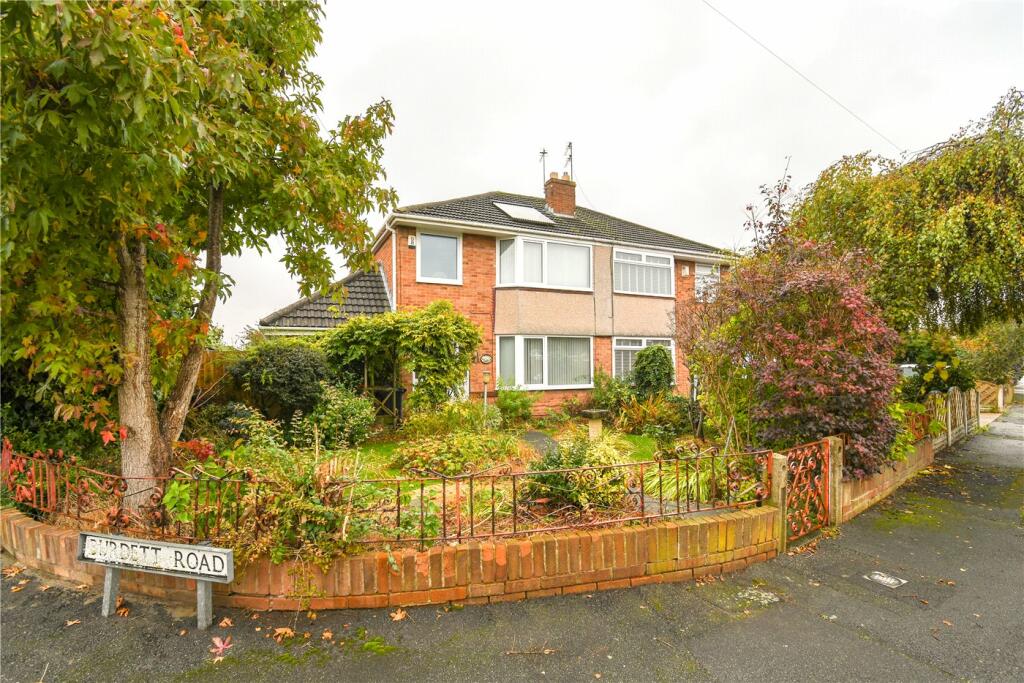 3 bedroom semidetached house for sale in Burdett Road, Great Sutton, Ellesmere Port, CH66