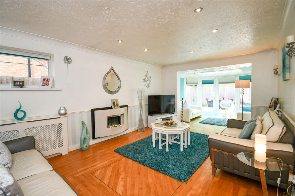 Additional property image - Ledsham Park Drive, Little Sutton, Cheshire