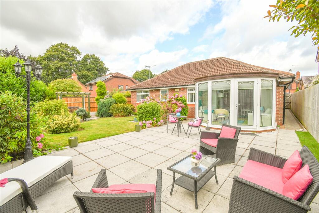 Additional property image - Ledsham Park Drive, Little Sutton, Cheshire