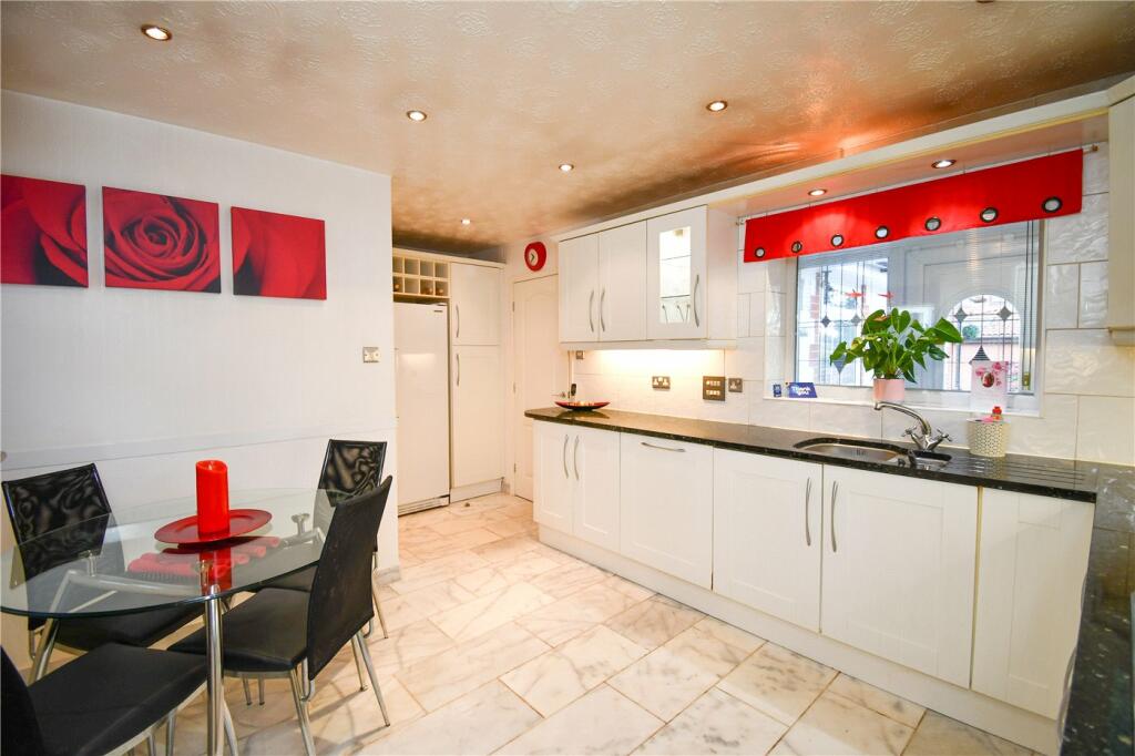 Additional property image - Ledsham Park Drive, Little Sutton, Cheshire