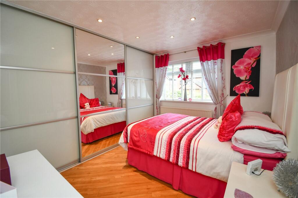 Additional property image - Ledsham Park Drive, Little Sutton, Cheshire