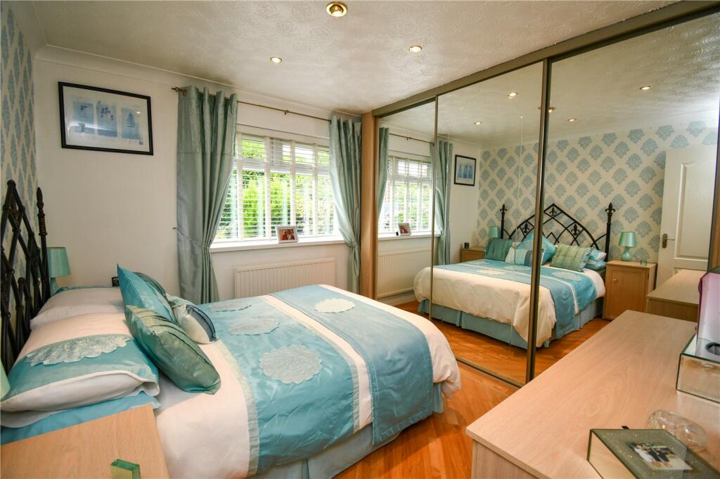Additional property image - Ledsham Park Drive, Little Sutton, Cheshire