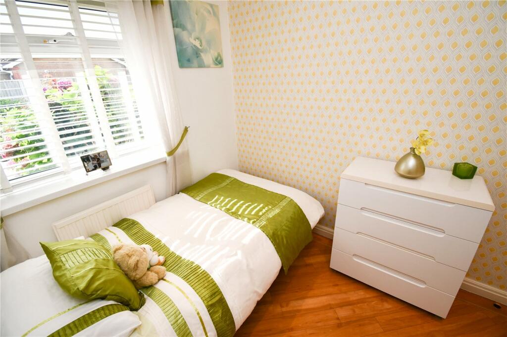 Additional property image - Ledsham Park Drive, Little Sutton, Cheshire
