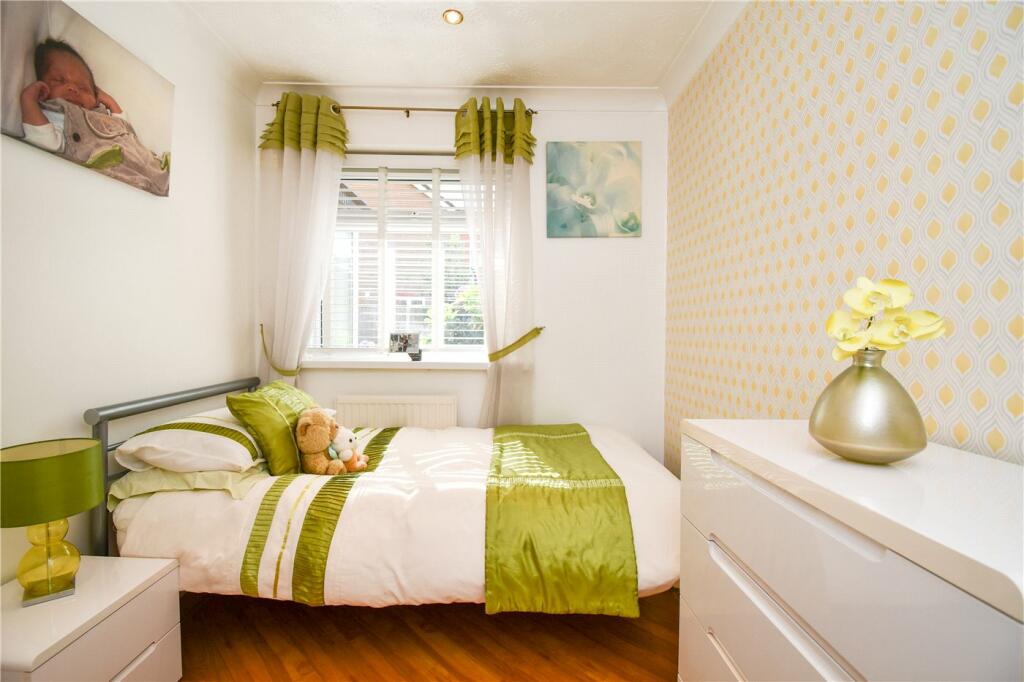 Additional property image - Ledsham Park Drive, Little Sutton, Cheshire