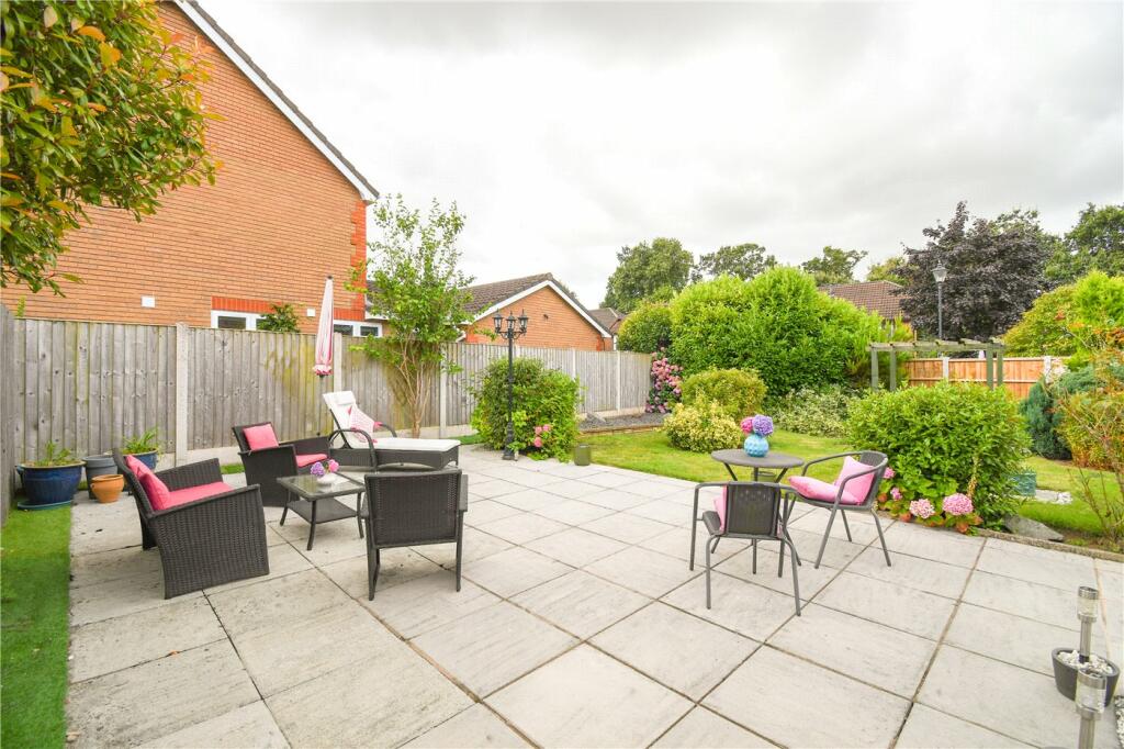 Additional property image - Ledsham Park Drive, Little Sutton, Cheshire