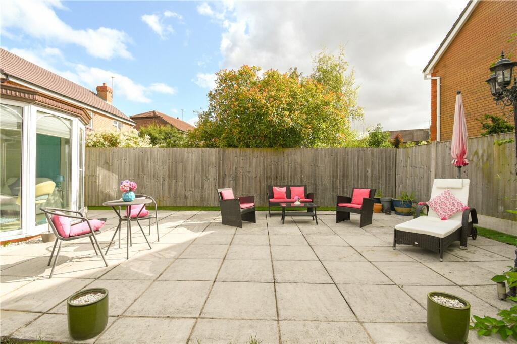 Additional property image - Ledsham Park Drive, Little Sutton, Cheshire