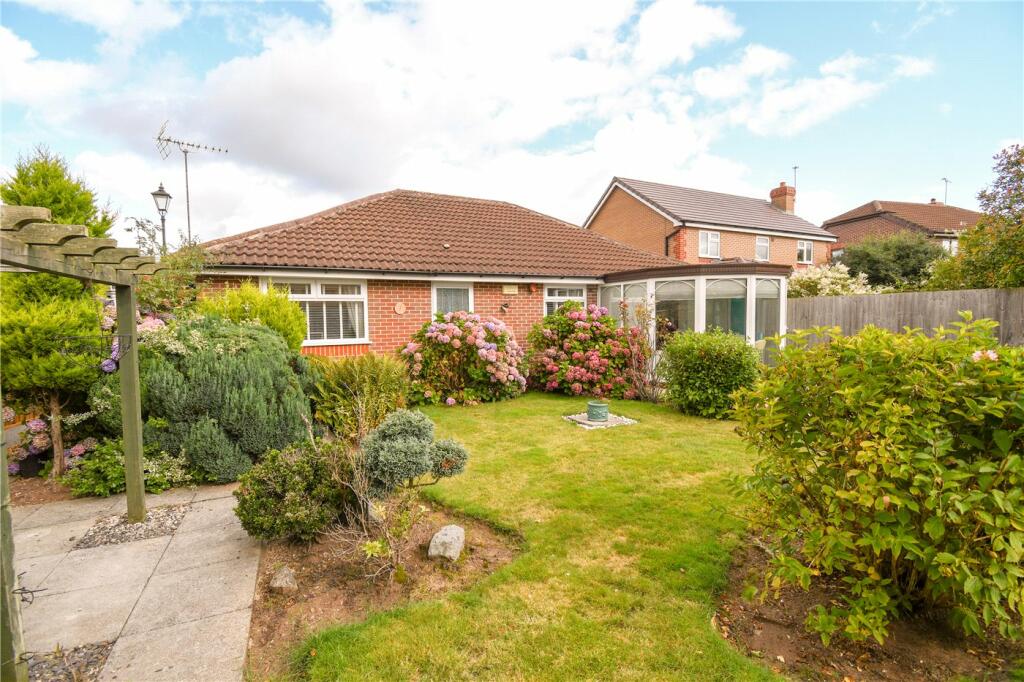 Additional property image - Ledsham Park Drive, Little Sutton, Cheshire