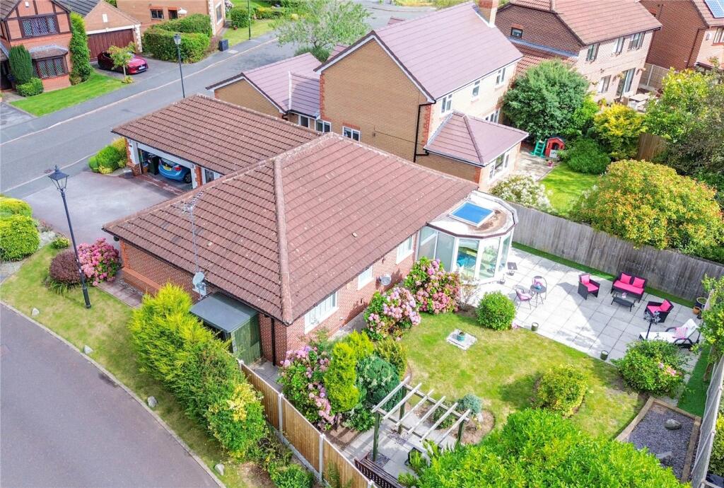 Additional property image - Ledsham Park Drive, Little Sutton, Cheshire