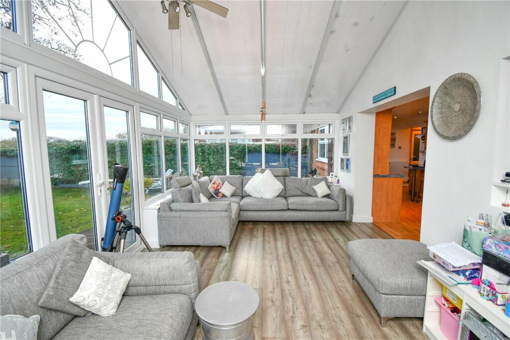 Additional property image - Ridgeway Close, Great Sutton, Ellesmere Port