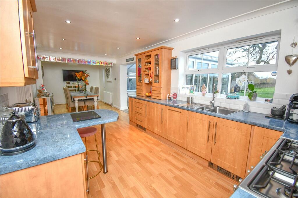 Additional property image - Ridgeway Close, Great Sutton, Ellesmere Port