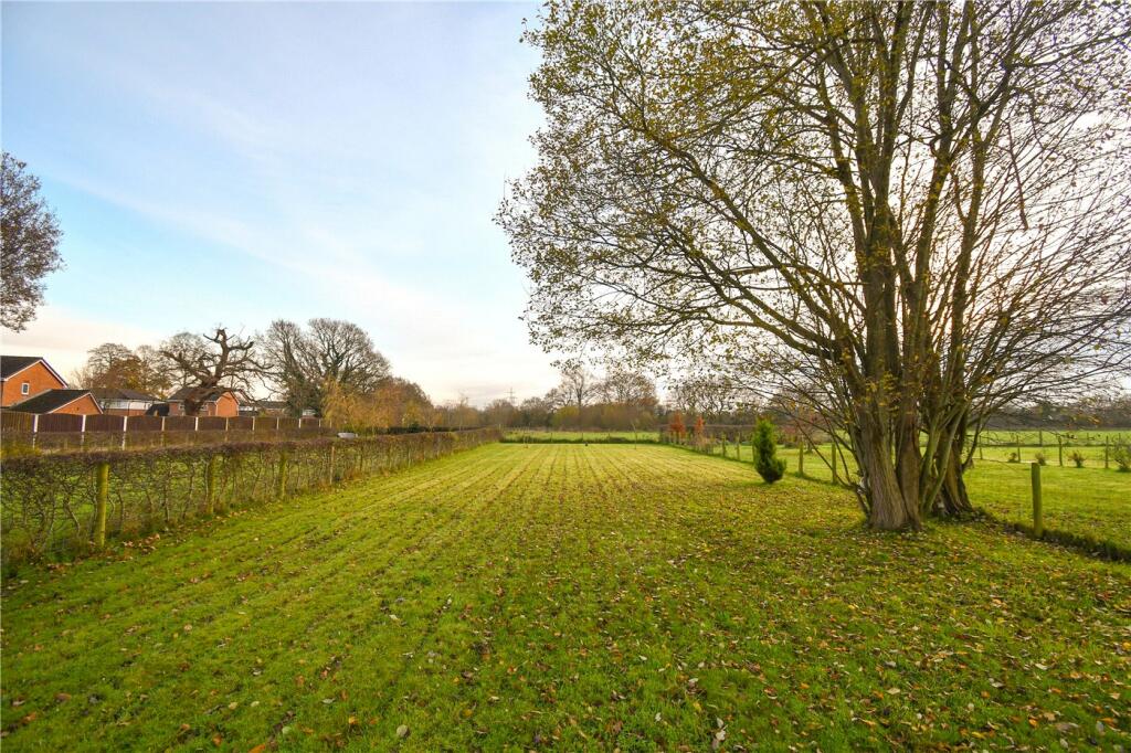 Additional property image - Ridgeway Close, Great Sutton, Ellesmere Port