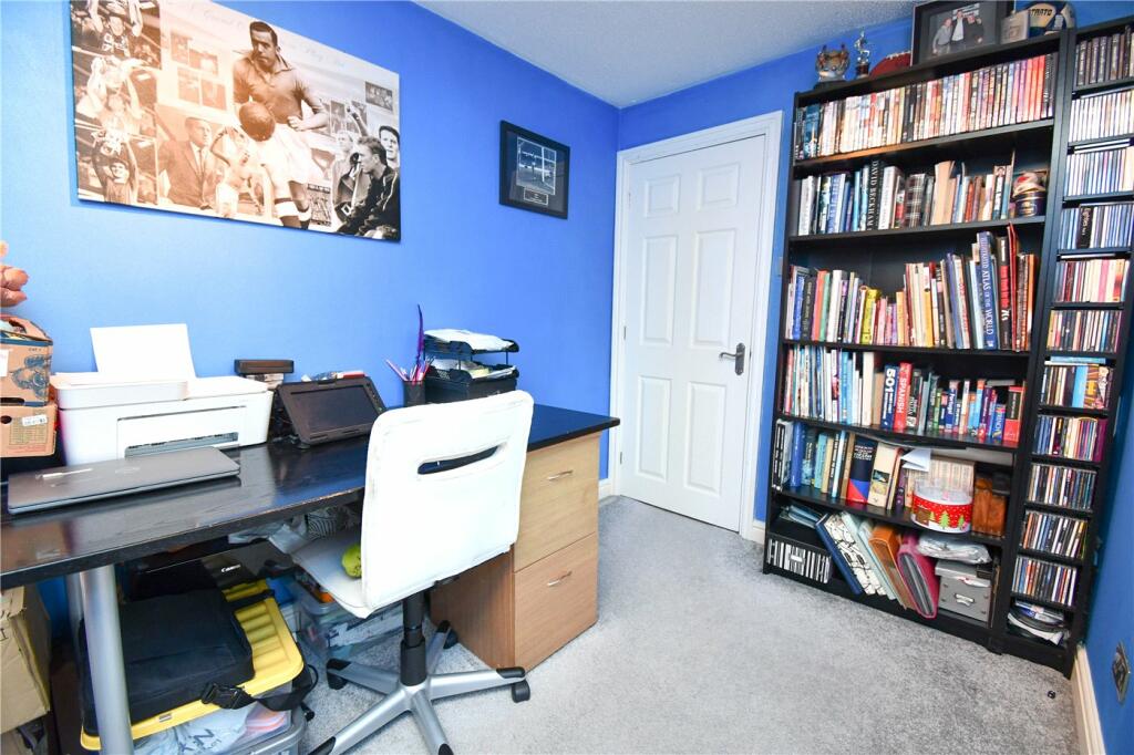 Additional property image - Ridgeway Close, Great Sutton, Ellesmere Port