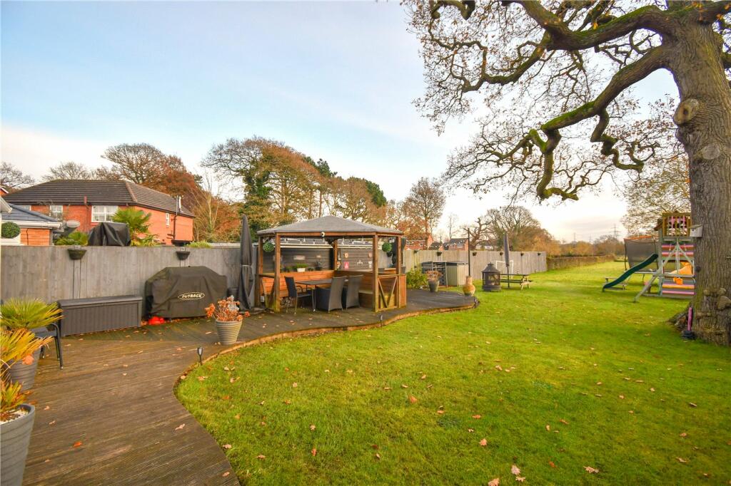 Additional property image - Ridgeway Close, Great Sutton, Ellesmere Port