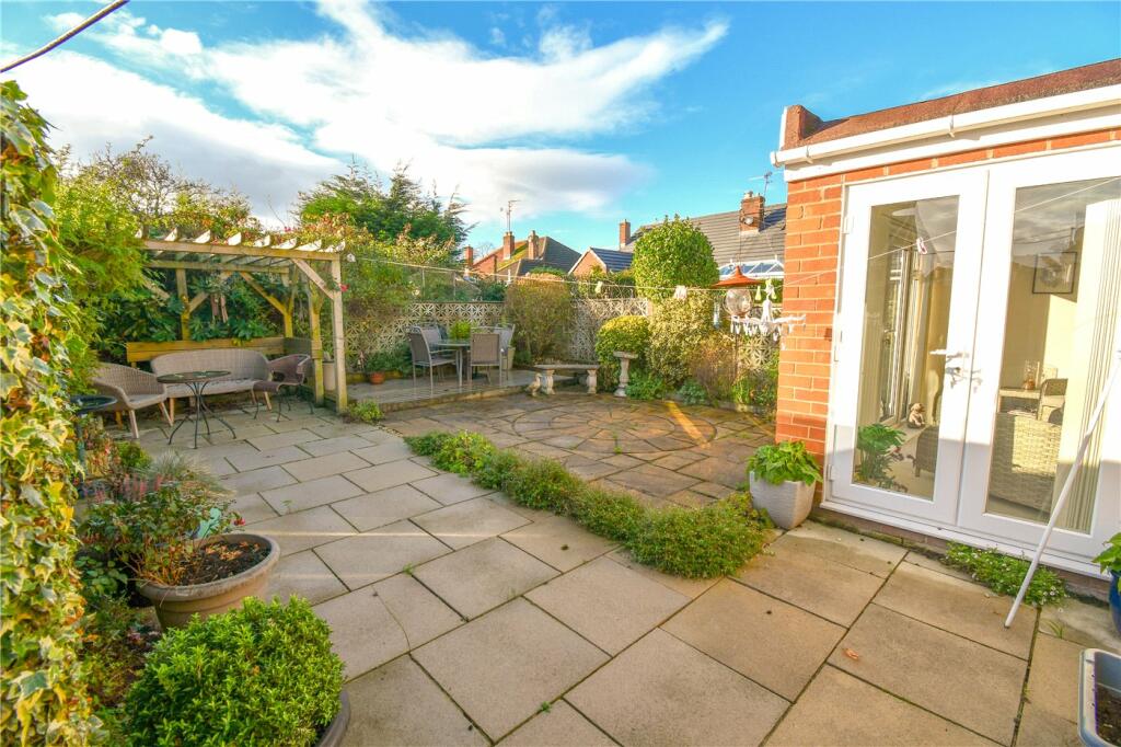 Additional property image - Childer Crescent, Little Sutton, Cheshire