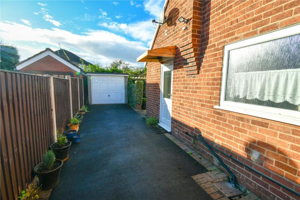 Additional property image - Childer Crescent, Little Sutton, Cheshire