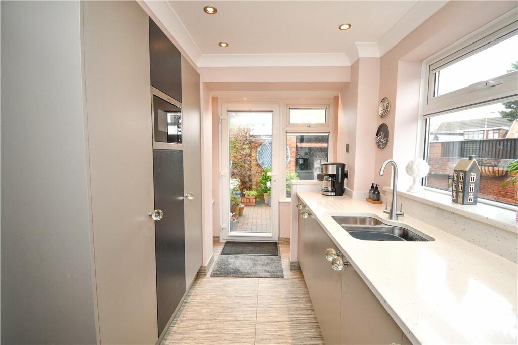 Additional property image - Hope Farm Road, Great Sutton, Cheshire