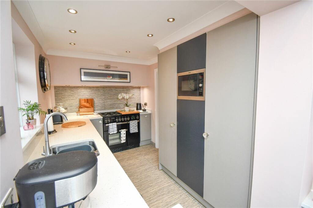 Additional property image - Hope Farm Road, Great Sutton, Cheshire