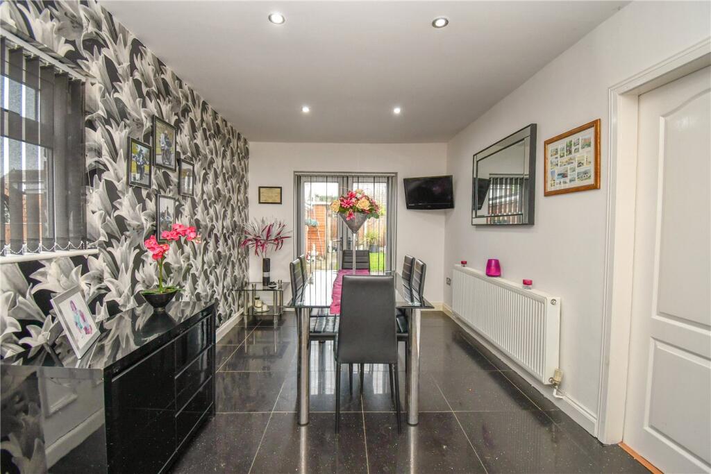 Additional property image - Green Lane, Great Sutton, Ellesmere Port