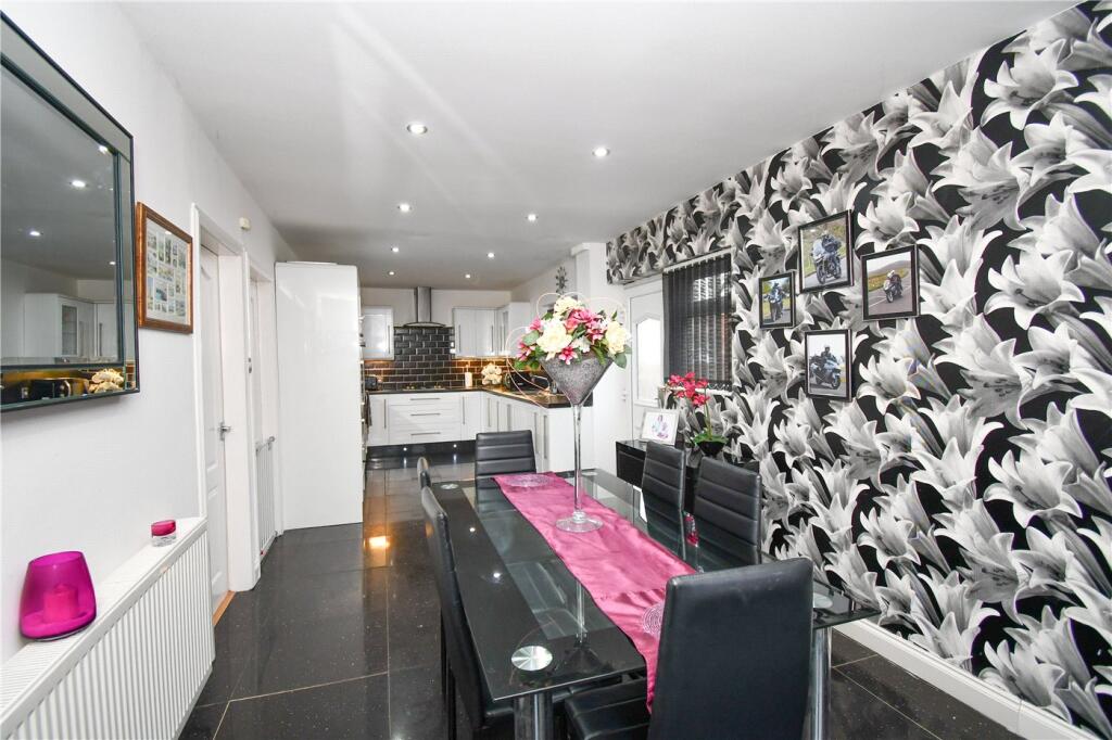 Additional property image - Green Lane, Great Sutton, Ellesmere Port
