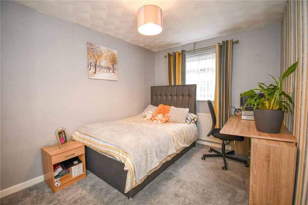 Additional property image - Green Lane, Great Sutton, Ellesmere Port