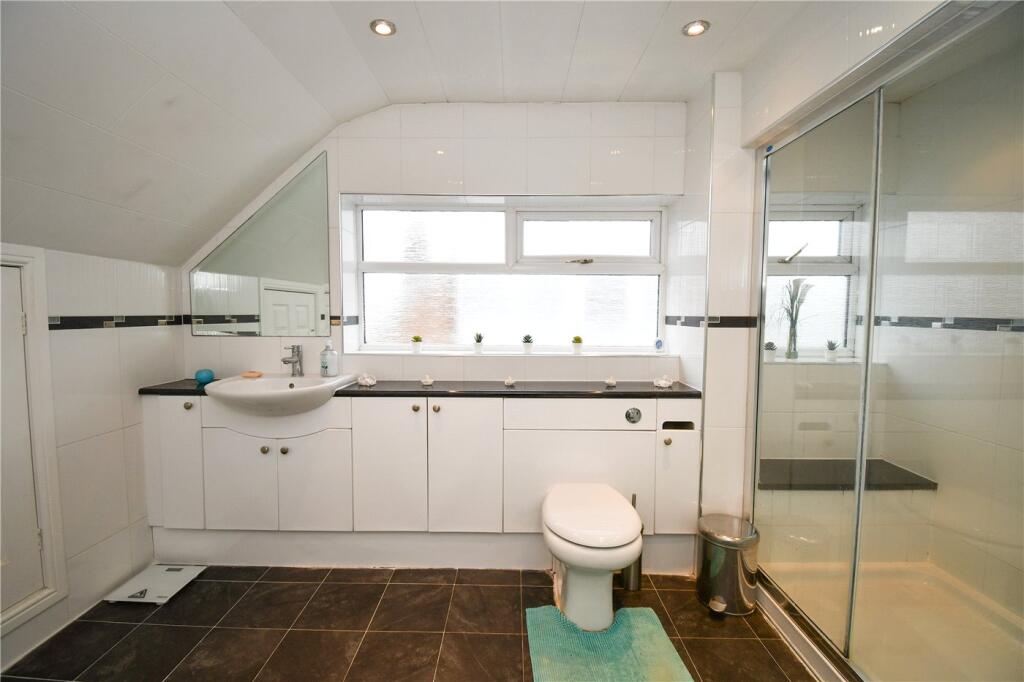 Additional property image - Green Lane, Great Sutton, Ellesmere Port