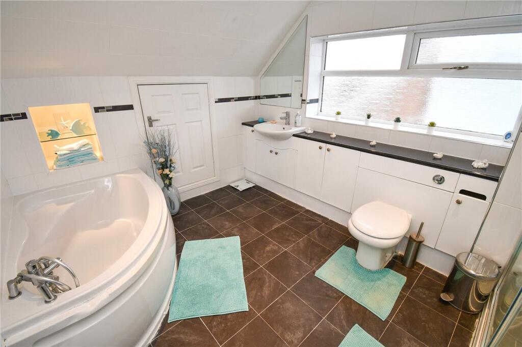 Additional property image - Green Lane, Great Sutton, Ellesmere Port