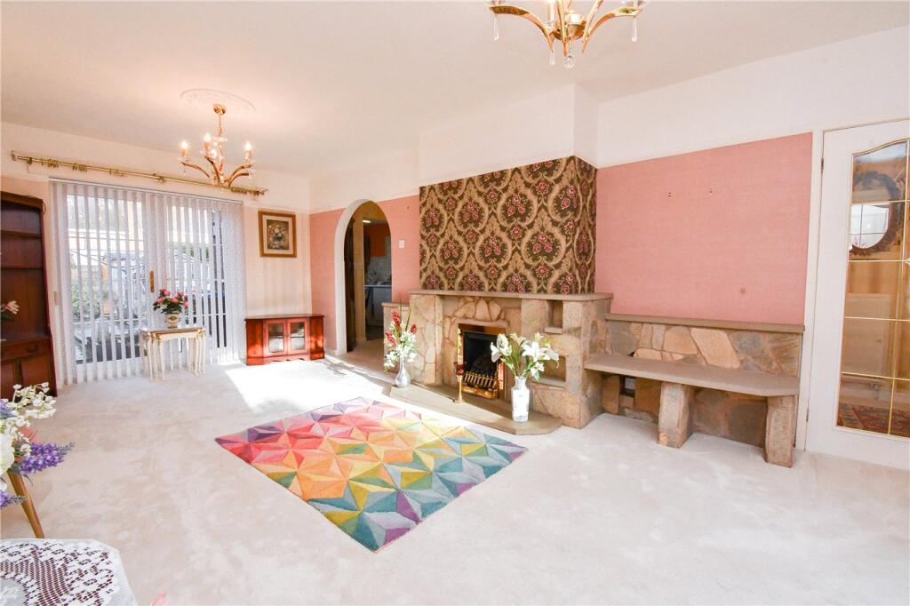 Additional property image - Heather Close, Great Sutton, Ellesmere Port