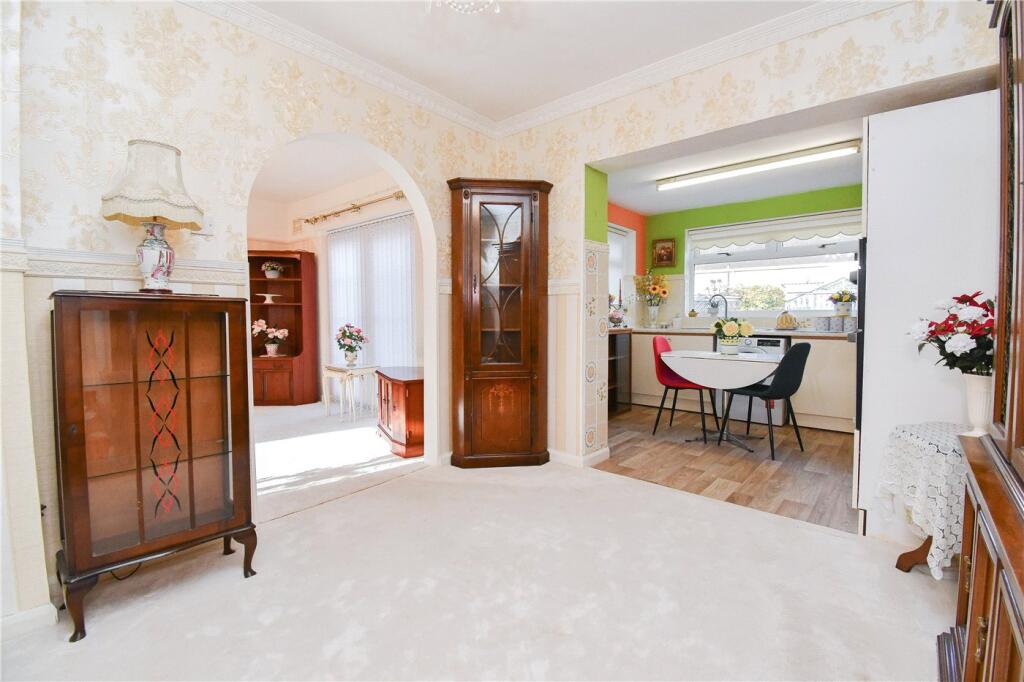 Additional property image - Heather Close, Great Sutton, Ellesmere Port