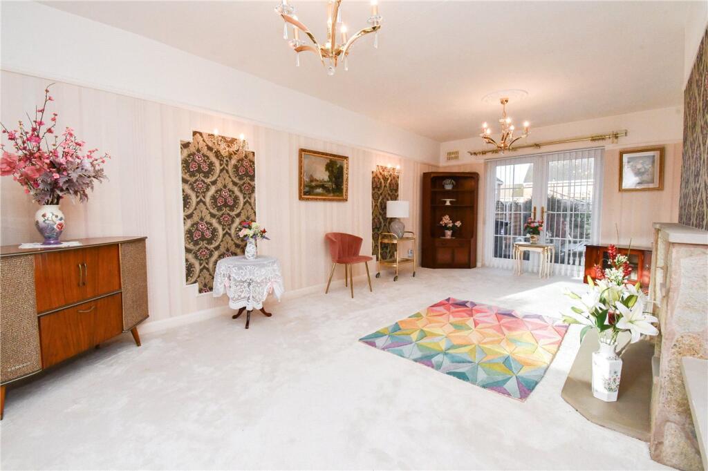 Additional property image - Heather Close, Great Sutton, Ellesmere Port