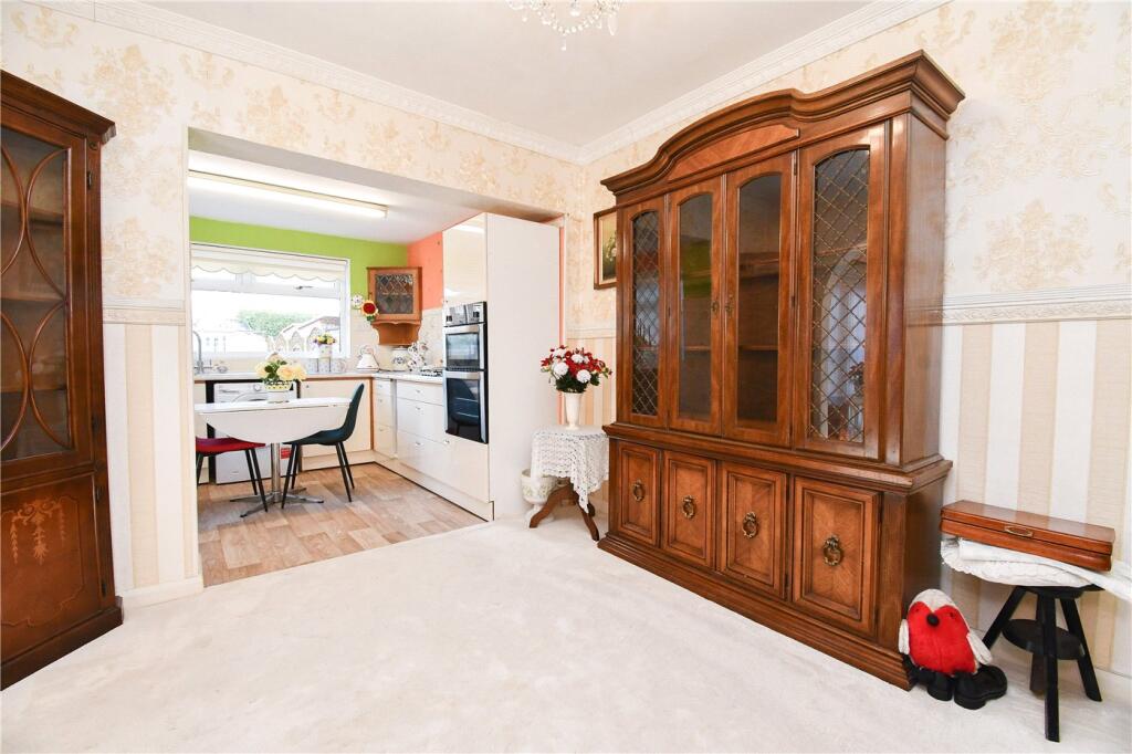 Additional property image - Heather Close, Great Sutton, Ellesmere Port