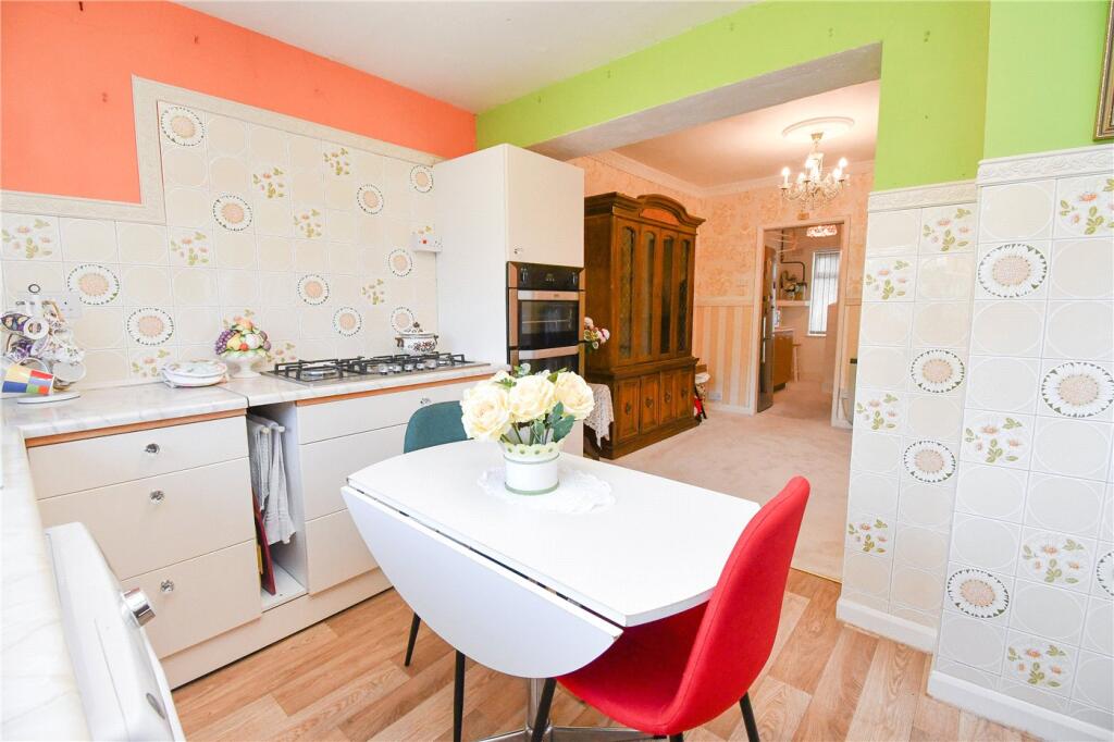 Additional property image - Heather Close, Great Sutton, Ellesmere Port