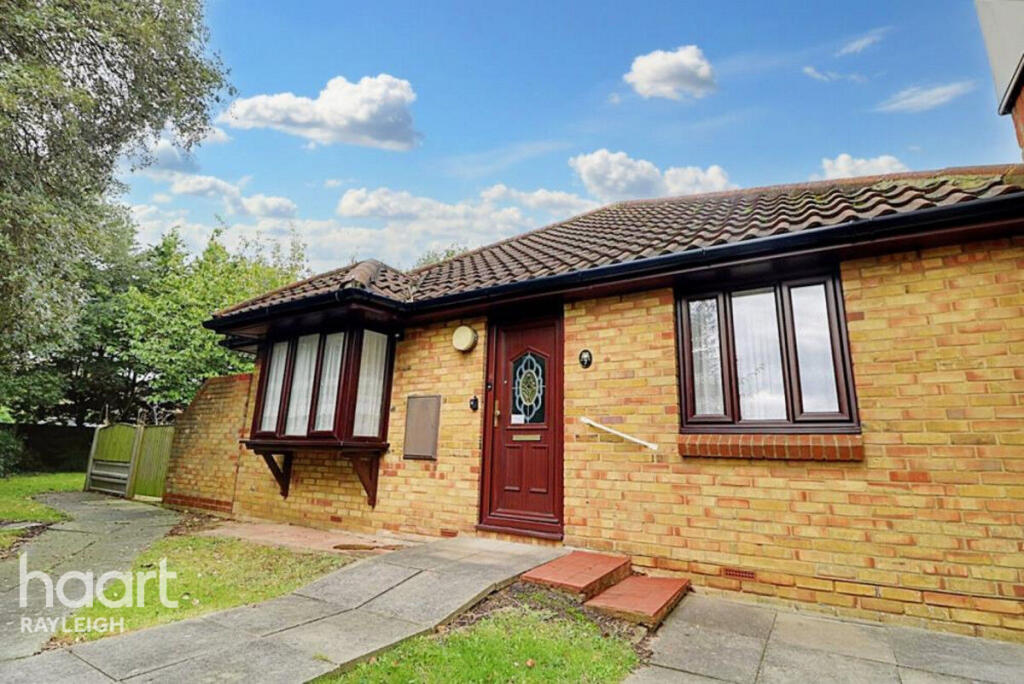 Main image of property: Oakwood Grove, Wickford Avenue, Basildon