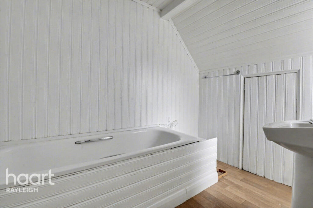 Main image of property: Cheshunts, Basildon