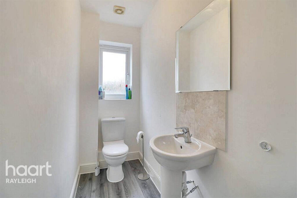 Main image of property: Elmbrook Close, Basildon