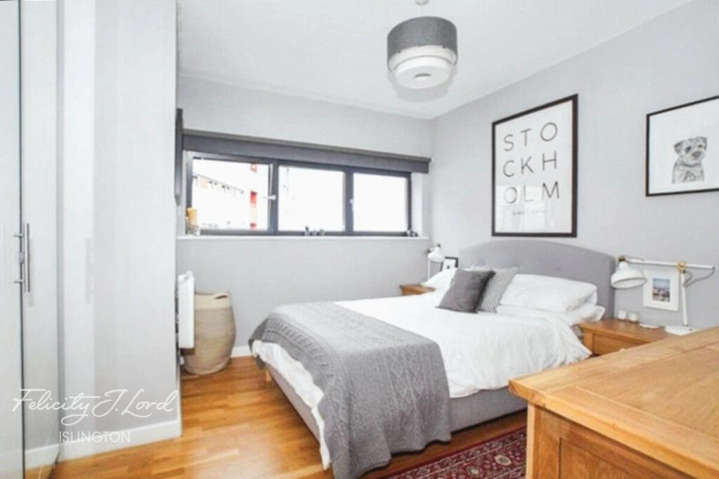 Main image of property: Drayton Park, London