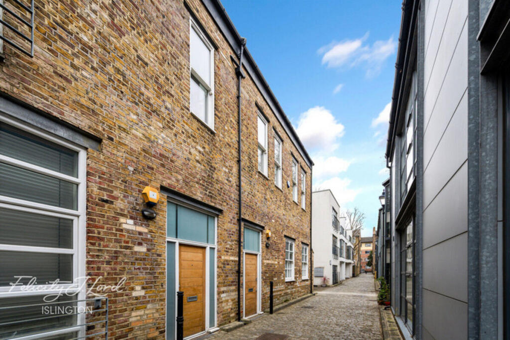 Main image of property: Clare Lane, London