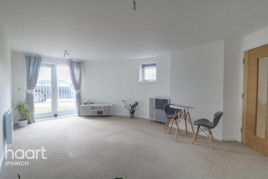 Main image of property: Fen Bight Circle, Ipswich