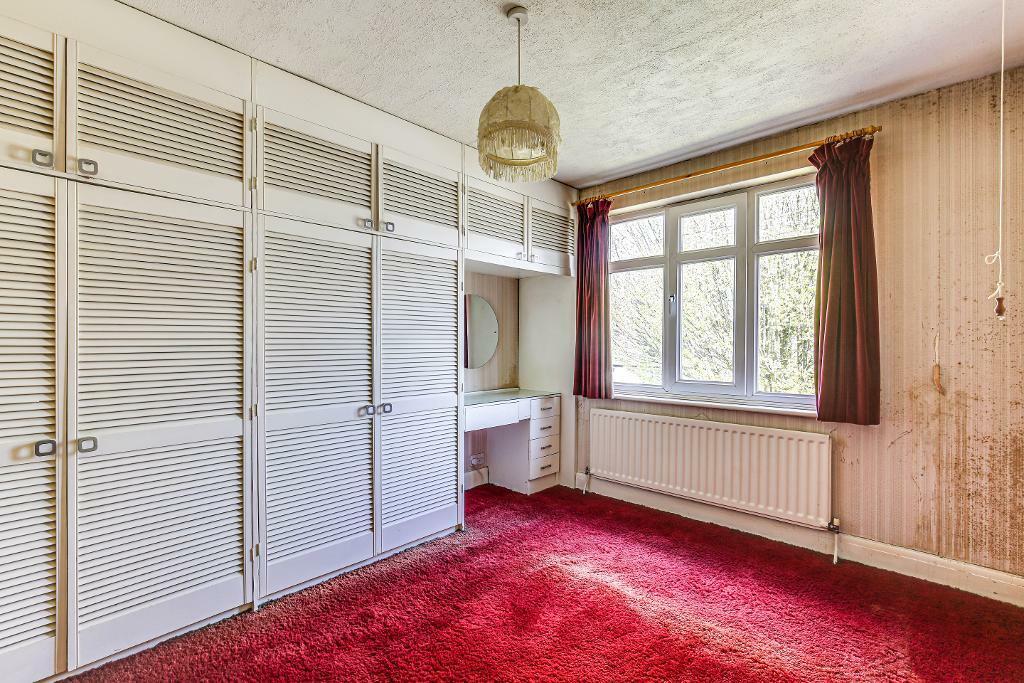 4 bedroom semidetached house for sale in Mosslea Road, Whyteleafe