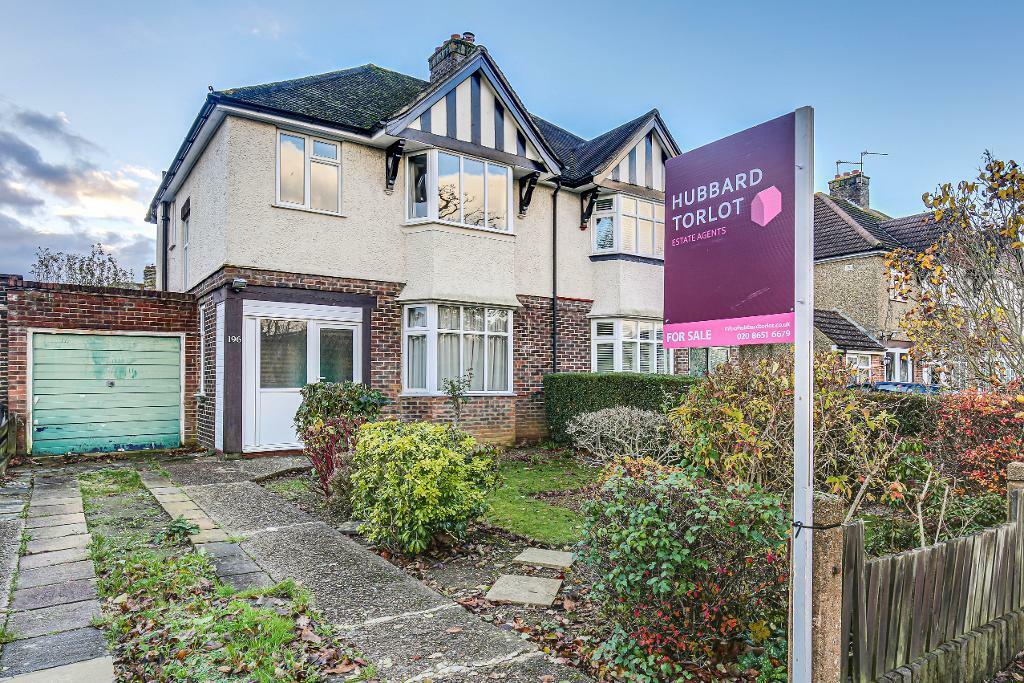 3 bedroom semidetached house for sale in Limpsfield Road, Sanderstead