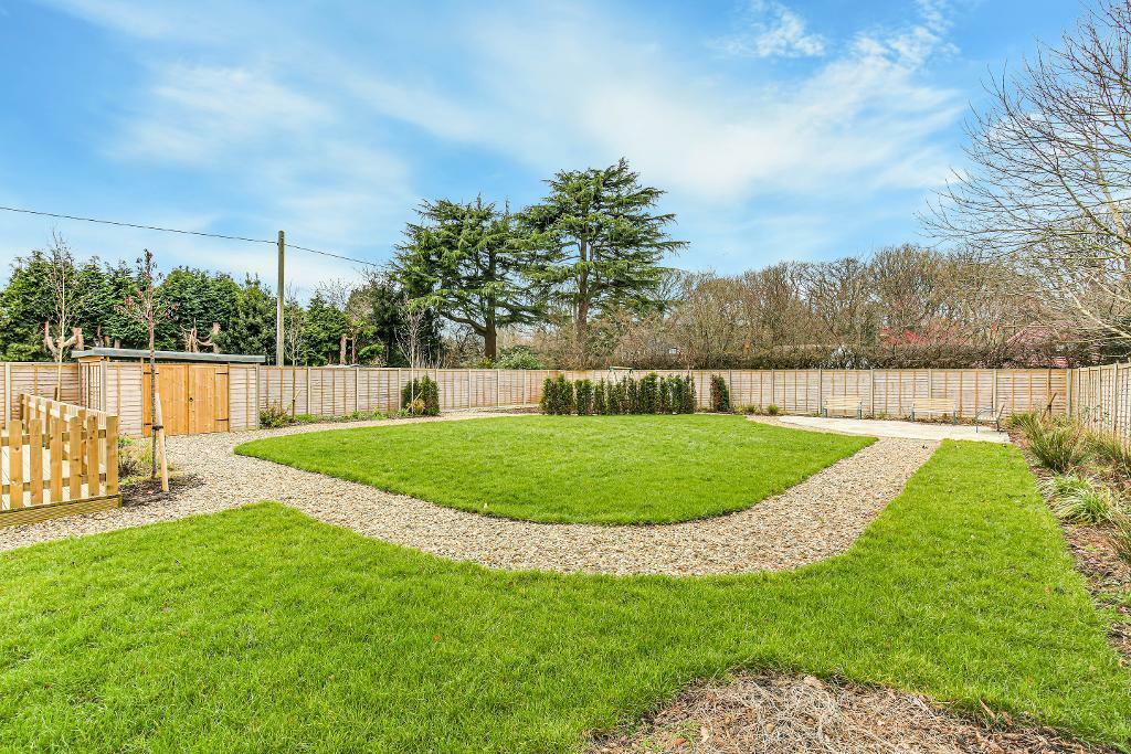 3 bedroom apartment for sale in Kingswood Lane, Warlingham, CR6 9FG, CR6