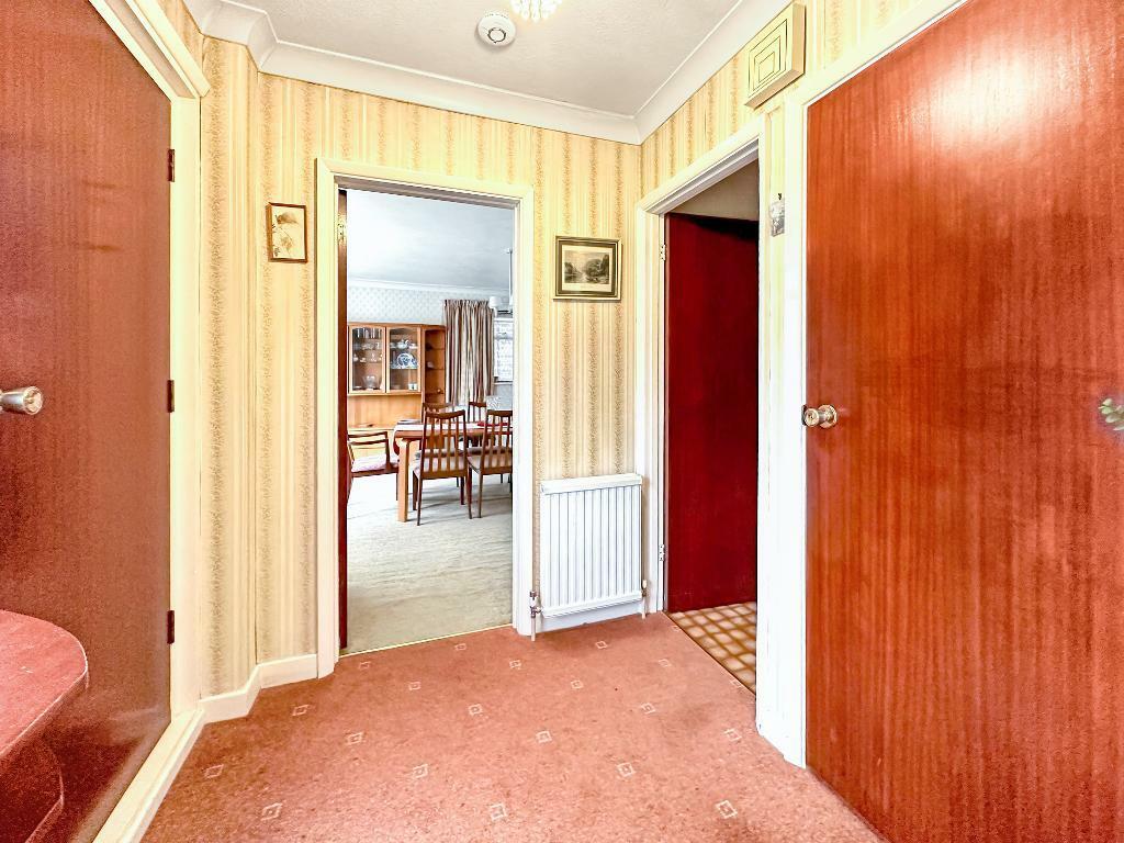 Additional property image - Landscape Road, Warlingham, Surrey, CR6 9JB
