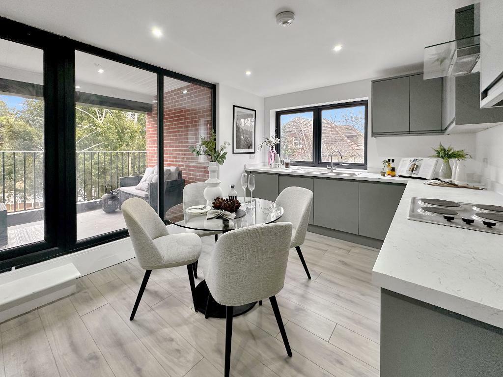 Additional property image - Whyteleafe Hill, Whyteleafe, CR3 0AG