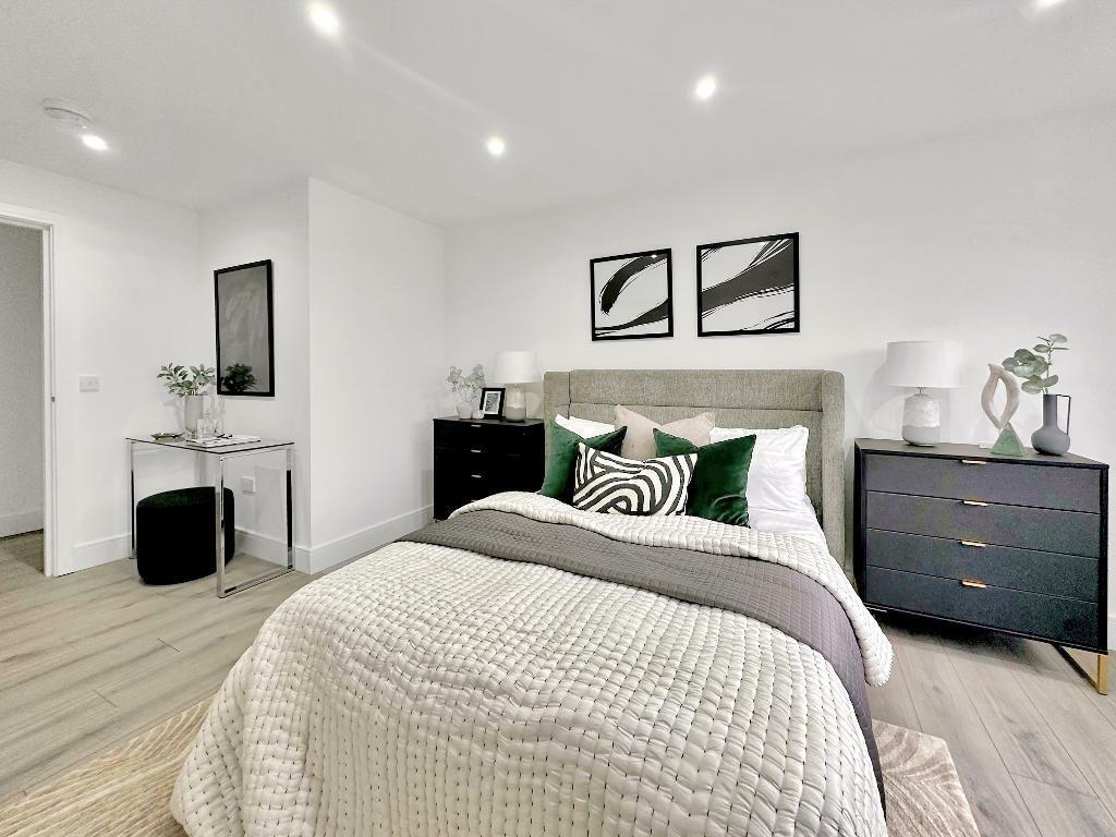 Additional property image - Whyteleafe Hill, Whyteleafe, CR3 0AG
