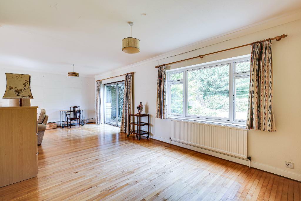 Additional property image - Landscape Road, Warlingham, Surrey, CR6 9JB