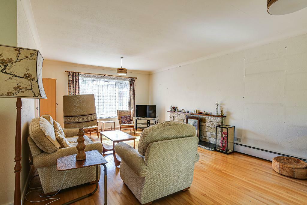 Additional property image - Landscape Road, Warlingham, Surrey, CR6 9JB