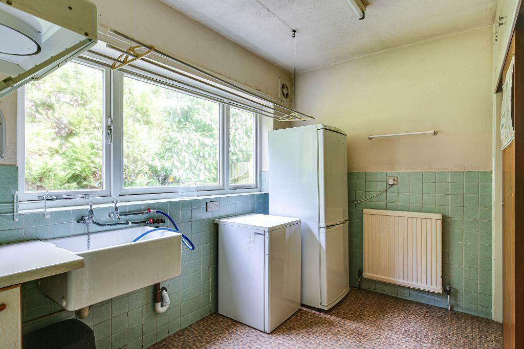 Additional property image - Landscape Road, Warlingham, Surrey, CR6 9JB